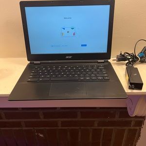 Acer Chromebook Quad-core 2.16GHz 13inch -4GB Ram, 16GB SSD.